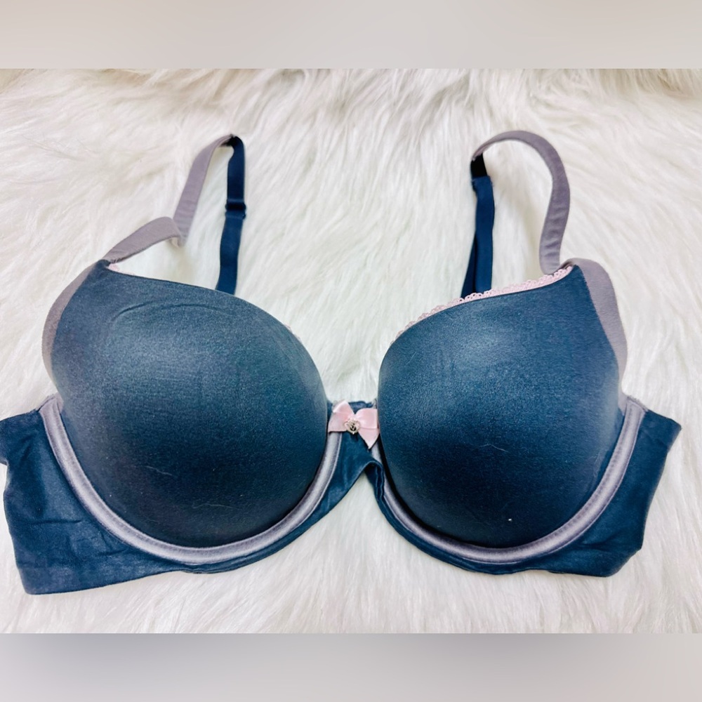 EUC Victoria’s Secret Lined Demi Bra Size 34C